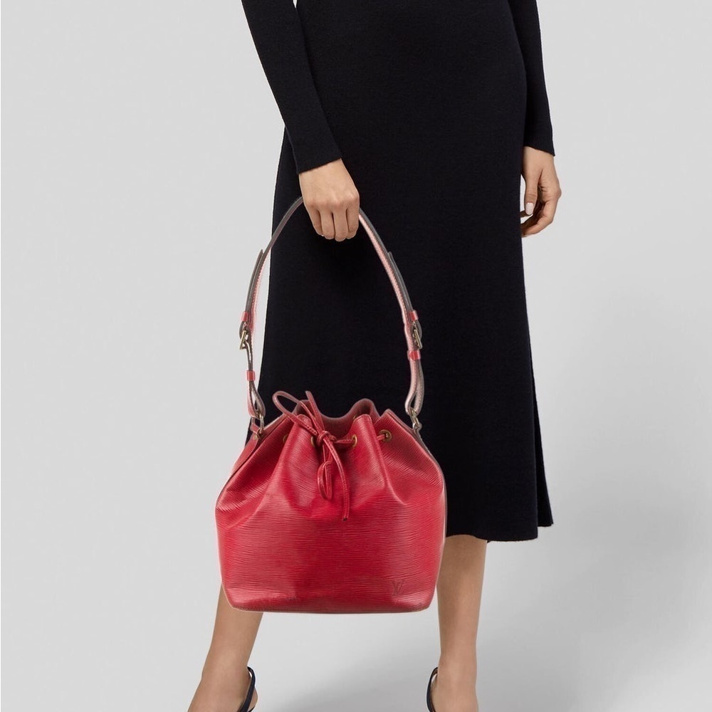 LOUIS Vuitton Petit Noe Red Epi Purse Drawstring Bucket Bag Rare LV Auth Vintage